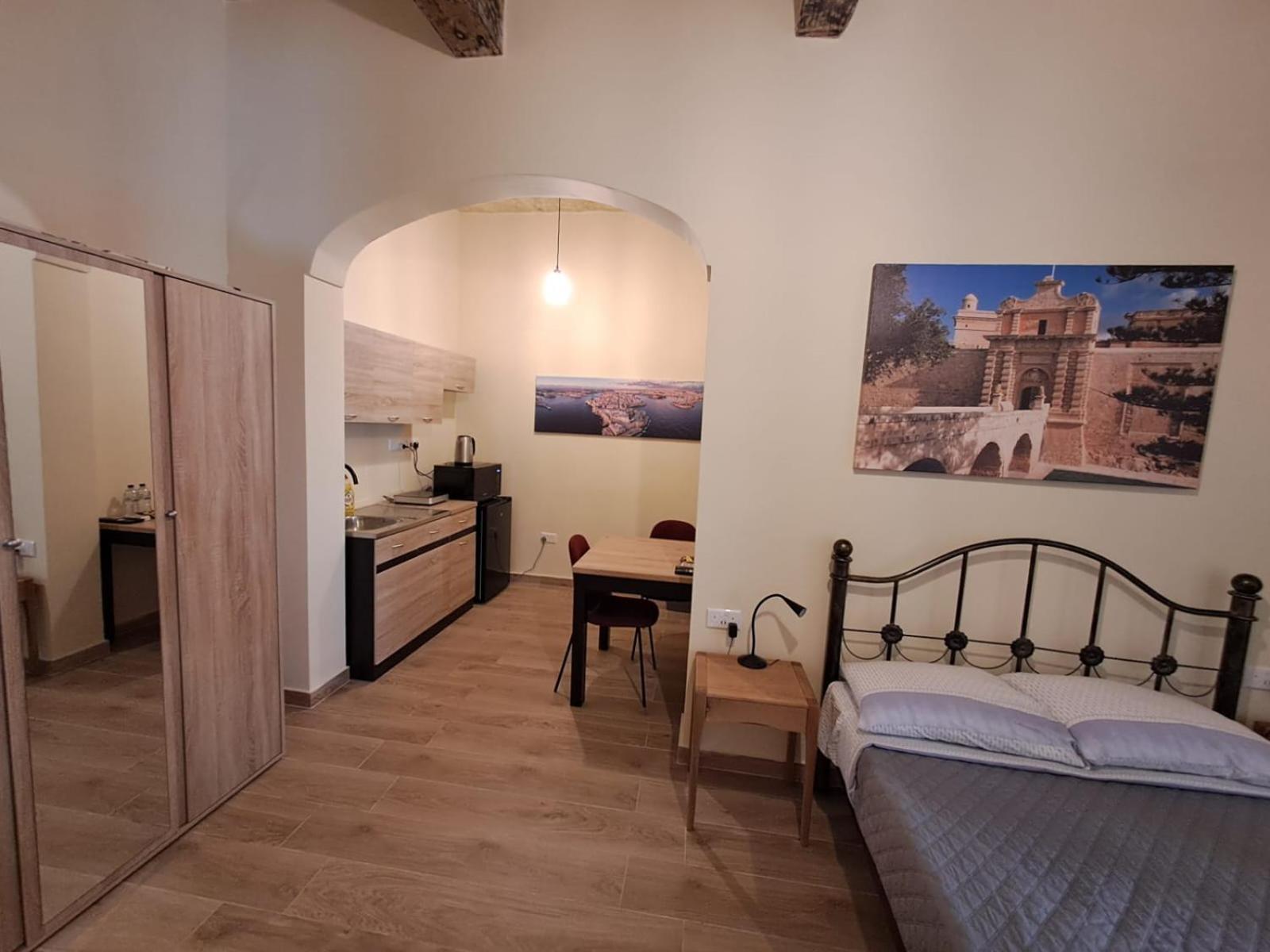 Floriana One Bedroom Studio House ภายนอก รูปภาพ